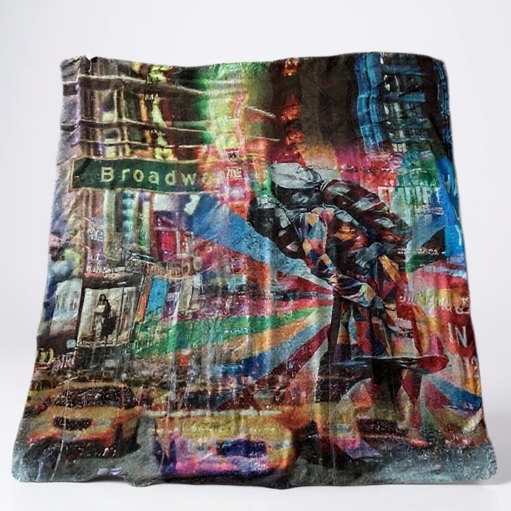 DKNY JEANS Broadway NYC Large Square Twill The Kiss Scarf Collectible NWT